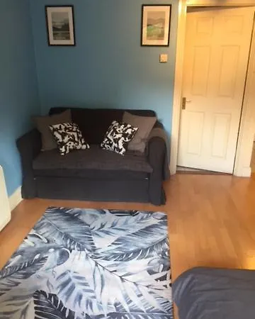 City Centre Studio Near The Water Sleeps 3 公寓
