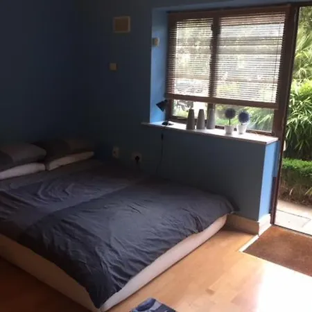 City Centre Studio Near The Water Sleeps 3 * ダブリン